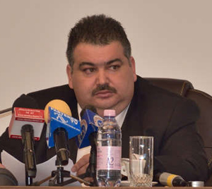 Purple Misunderstand Moderator Daniel Comănescu este noul preşedinte al Consiliului Judeţean Dâmbovița -  Administratie.ro