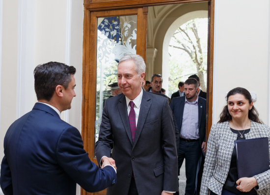 Ambasadorul Statelor Unite ale Americii, în vizită la Primăria Iași