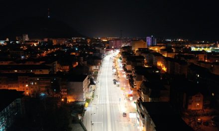 Sistemul de iluminat public din Piatra-Neamţ va fi modernizat şi extins