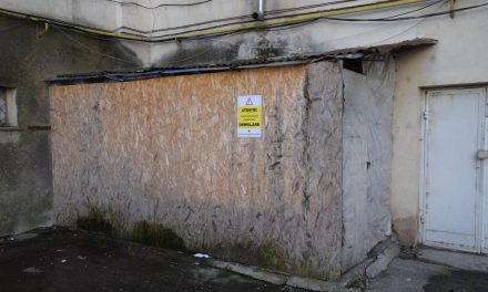 Primăria Piatra-Neamţ începe o campanie amplă de demolare a construcţiilor ilegale de pe domeniul public